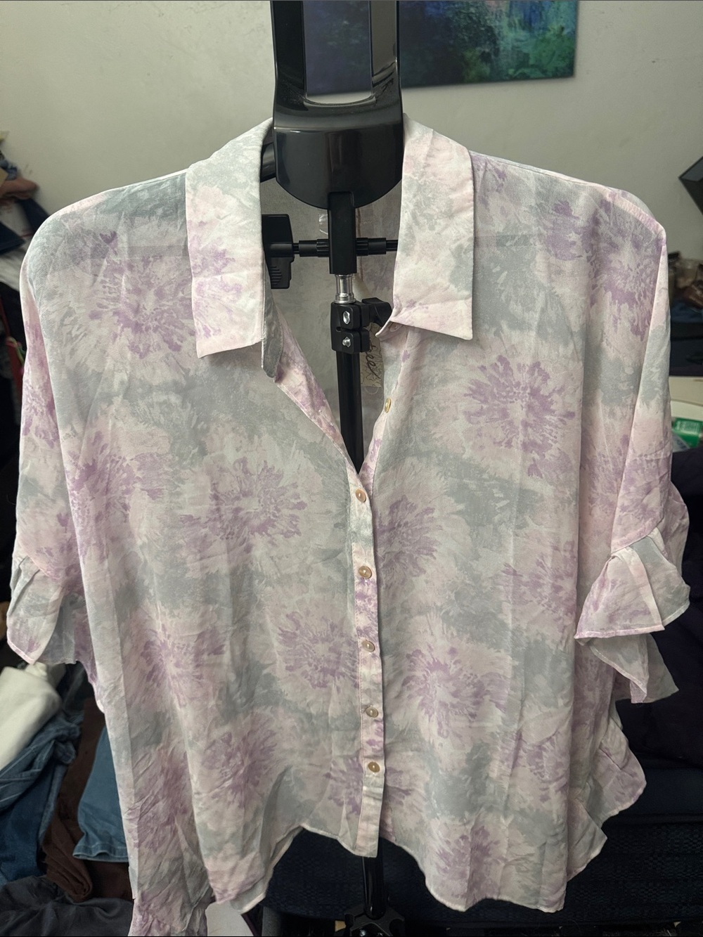 Mystree Lavender and White Floral Button-Down Shirt